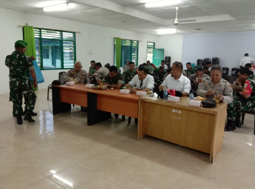 Kapolsek Bangun AKP L.S. Gultom, S.H., Bersama Anggotanya Apel bersama TNI-Koramil Model 08/STR