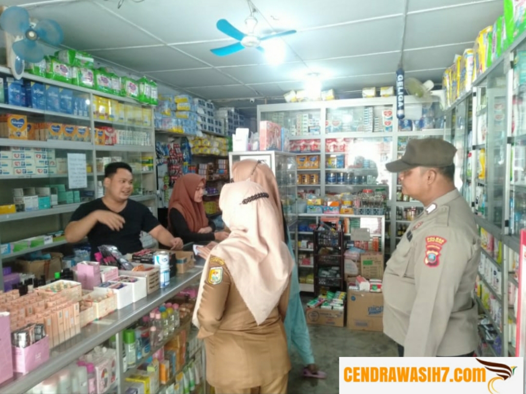 Polsek Pantai Cermin Beserta Puskesmas Melakukan Pengawasan dan Himbauan Terkait Obat yang Mengandung EG dan DEG