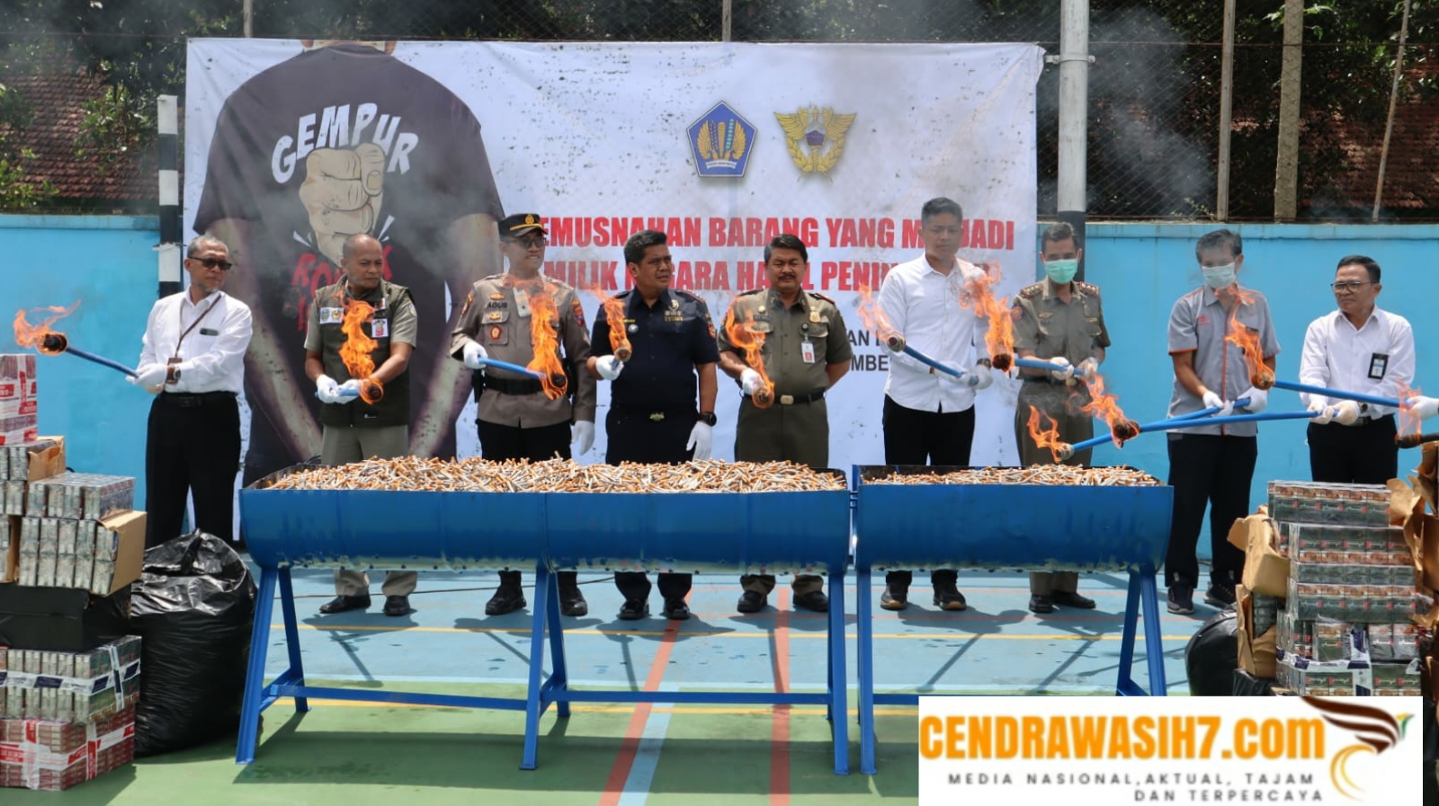 Berhasil Ungkap Jutaan Batang Rokok Ilegal, Kantor BC Jember Berikan Reward Kapolsek Sukorambi