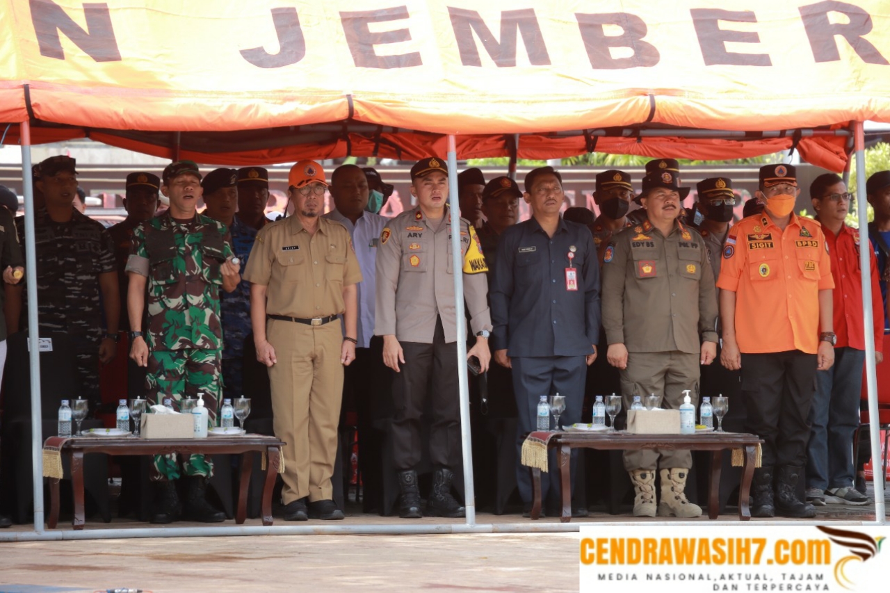 Masuki Musim Hujan, Polres Jember Bersama Jajaran Forkopimda Gelar Apel Siaga Bencana