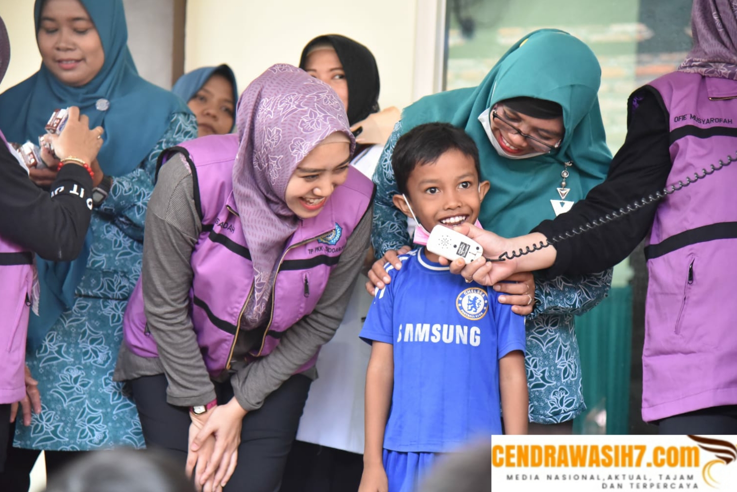TP-PKK Kabupaten Sidoarjo Bantu Pulihkan Psikis Anak-anak Korban Bencana Angin Puting Beliung