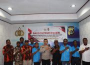 Bingkisan Bakti Sosial Presisi Kepada Mahasiswa Dan OKP Waropen