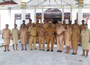 Pesan Bupati F.X Mote Pada Saat Apel Pagi Di Kantor DPRD Waropen