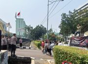 Pengamanan Aksi Unjuk Rasa Puluhan Nasabah Bank DKI Di Kantor OJK RI Sawah Besar