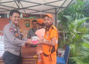 Jum’at Berkah, Polsek Sawah Besar Bagikan 100 Nasi Kotak untuk Warga Kartini