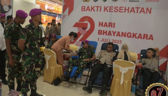 Sinergitas TNI-Polri, Pasmar 3 Ikuti Bakti Kesehatan Donor Darah Di Mall Paragon Sorong