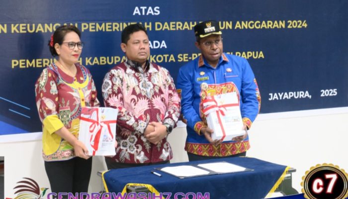 Terima LHP BPK, Bupati F.X Mote: “Kami Berkomitmen Terus Lakukan Perbaikan” “Target Tahun 2026 Kabupaten Waropen Akan Mendapatkan Opini”
