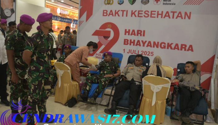 Sinergitas TNI-Polri, Pasmar 3 Ikuti Bakti Kesehatan Donor Darah Di Mall Paragon Sorong 
