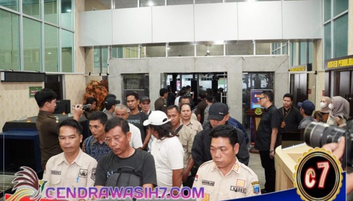 Kajati Sumsel OTT 20 Kades dan 1 ASN Terkait ADD