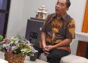 Dirut klub Logindo mustadjab Susilo Basuki memaparkan rencana pembukaan sekolah mengemudi