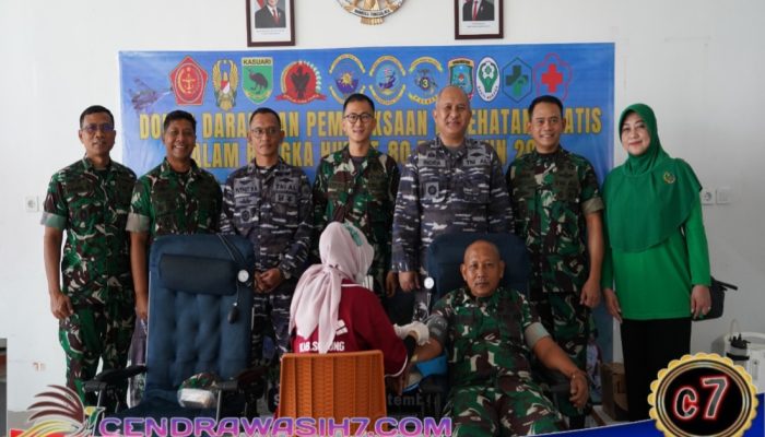 Korem 181/Praja Vira Tama Gelar Donor Darah dan Pengobatan Gratis Sambut HUT ke-80 TNI