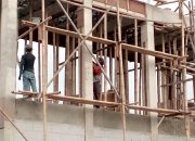 Bangunan Empat Lantai Tak Berijin Bediri Kokoh di Samping RS Sukmul Lemahnya Fungsi Sudin Citata Jakarta Utara