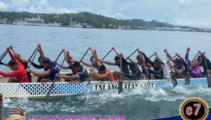 Berpacu di Atas Ombak, Dragon Boat Pasmar 3 Panaskan Latihan Menuju Kompetisi Nasional