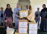 HUT ke-69, PIA Ardhya Garini Sambangi Mushola Al-Irsyad dan Bagikan Sembako untuk Warga Muslim Papua