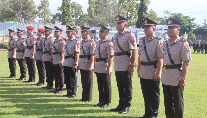 Para Perwira yang disertijabkan