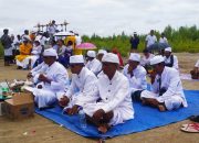 Jelang Nyepi, Umat Hindu Merauke Laksanakan Upacara Melasti di Pantai Lampu Satu  ‎