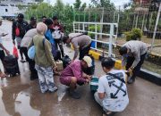 Operasi di Pelabuhan Merauke, 50 Liter Sopi Ilegal Disita dan Dimusnahkan