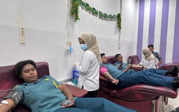 Peduli Sesama, Prajurit Kodaeral XI Ramai-ramai Donor Darah di PMI