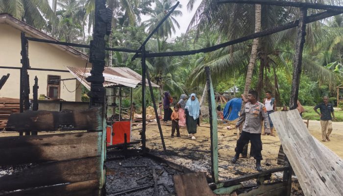 Polisi Gerak Cepat Amankan Lokasi Kebakaran Warung di Ujong Pacu