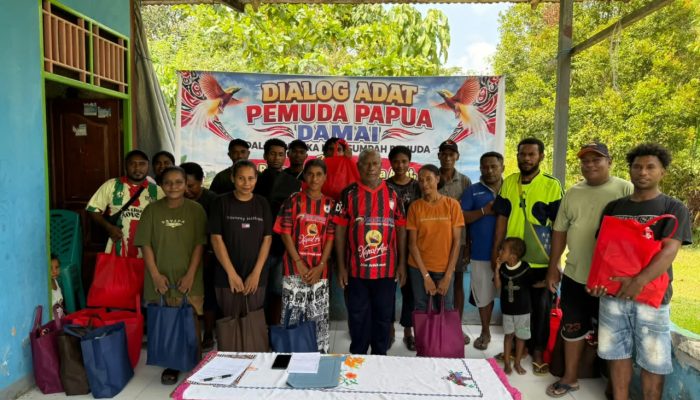 Kepala Suku Imbiri Petrus Masini Ajak Pemuda Papua Jaga Adat, Rawat Persatuan, dan Bangun Kampung Damai